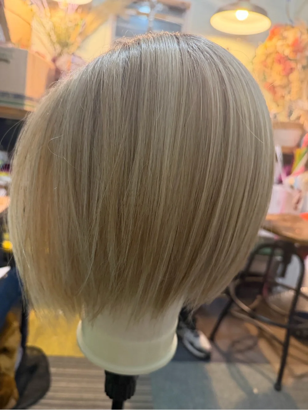 Short inverted bob Light Blonde Women's Wig - Natural Style